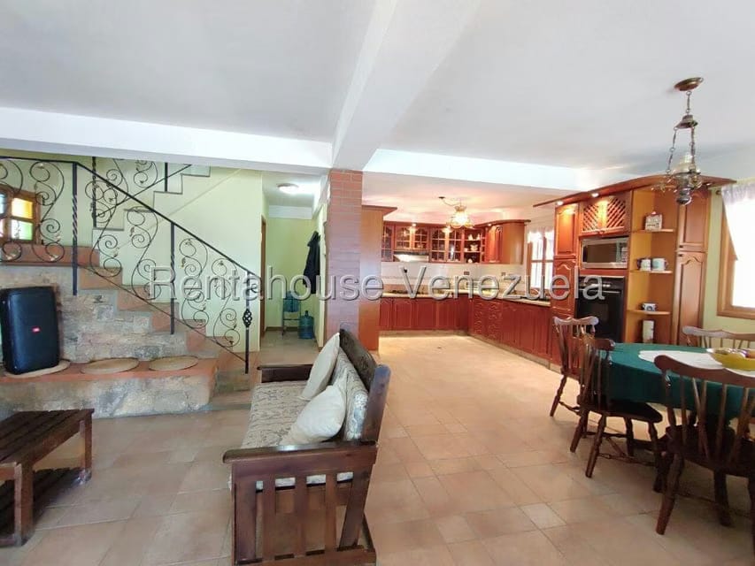 Casa (Duplex) en Venta en La Colonia Tovar, Aragua - 7