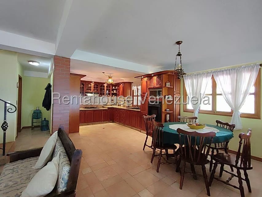 Casa (Duplex) en Venta en La Colonia Tovar, Aragua - 8