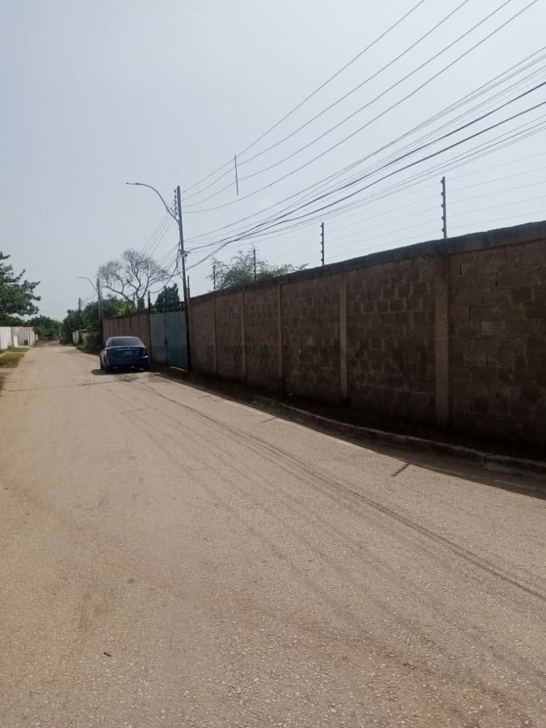 TERRENO EL HATO CON PROYECTO 10 VIVIENDAS UNIFAMILIARES,GUACUCO,MARGARITA - 2
