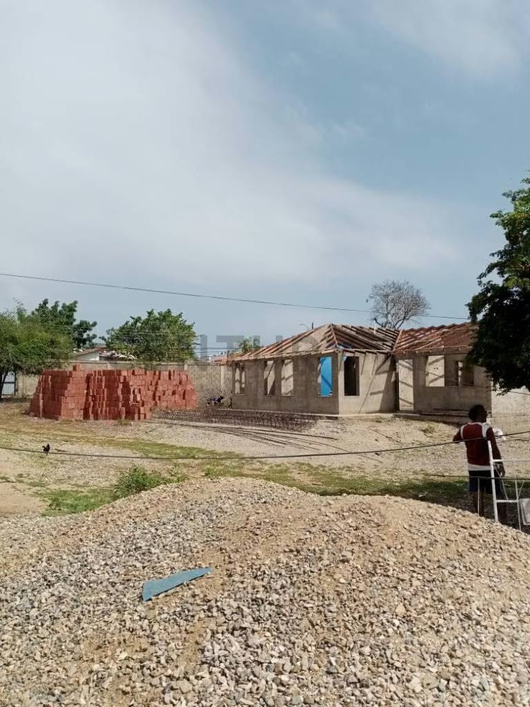 TERRENO EL HATO CON PROYECTO 10 VIVIENDAS UNIFAMILIARES,GUACUCO,MARGARITA - 12