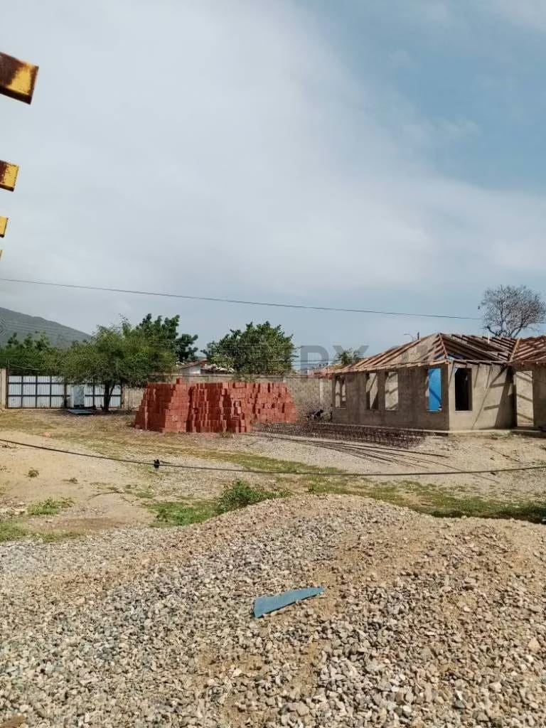 TERRENO EL HATO CON PROYECTO 10 VIVIENDAS UNIFAMILIARES,GUACUCO,MARGARITA - 15