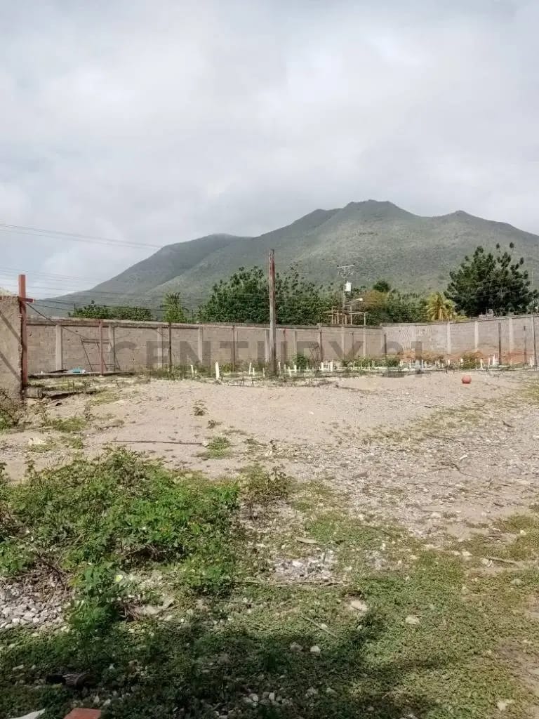 TERRENO EL HATO CON PROYECTO 10 VIVIENDAS UNIFAMILIARES,GUACUCO,MARGARITA - 36