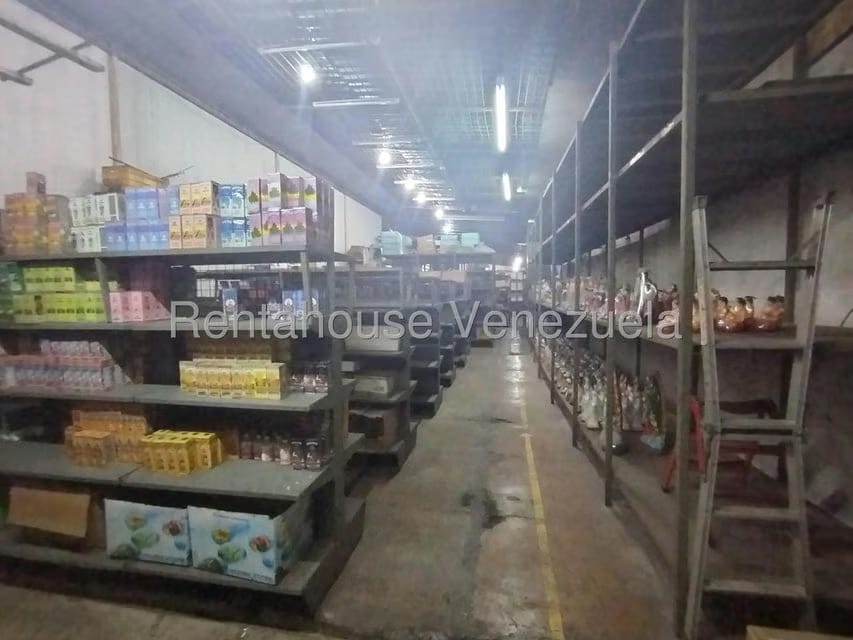 Comercial (Local Comercial) en Alquiler en Quinta Crespo, Distrito Metropolitano - 17