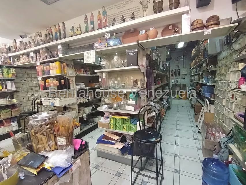 Comercial (Local Comercial) en Alquiler en Quinta Crespo, Distrito Metropolitano - 9