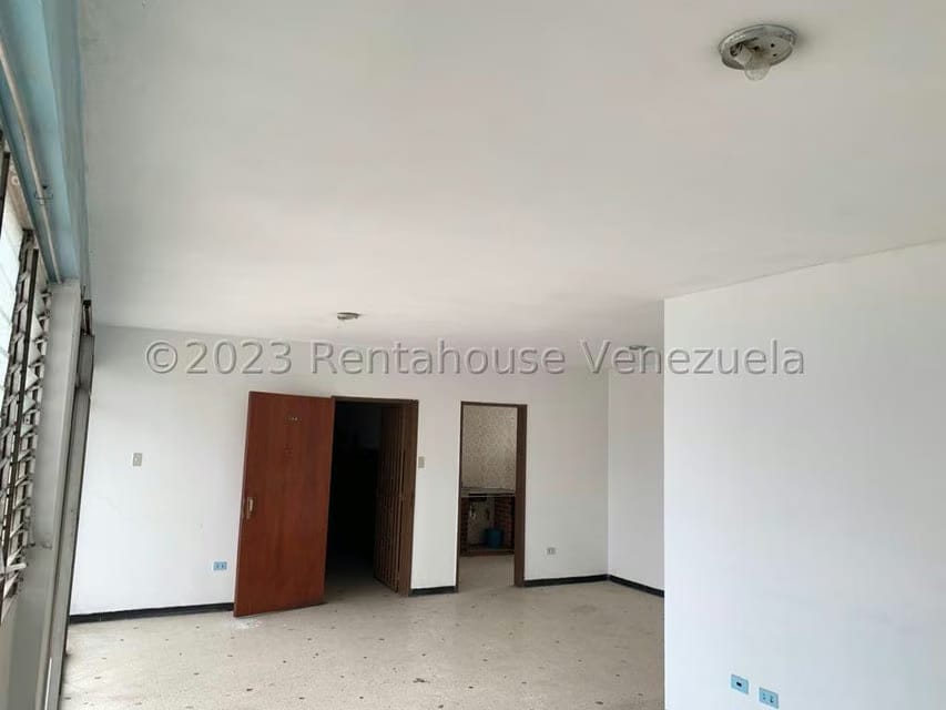 Comercial (Edificio) en Venta en Centro, Lara - 19