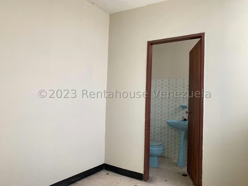 Comercial (Edificio) en Venta en Centro, Lara - 42