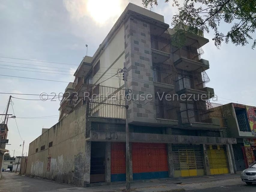 Comercial (Edificio) en Venta en Centro, Lara - 59