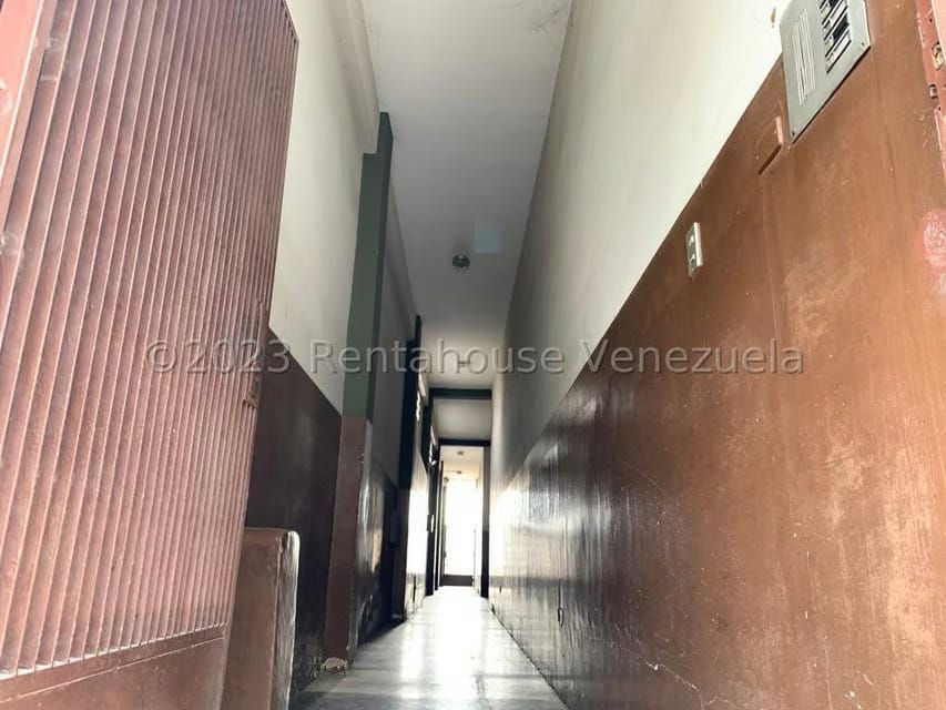 Comercial (Edificio) en Venta en Centro, Lara - 60