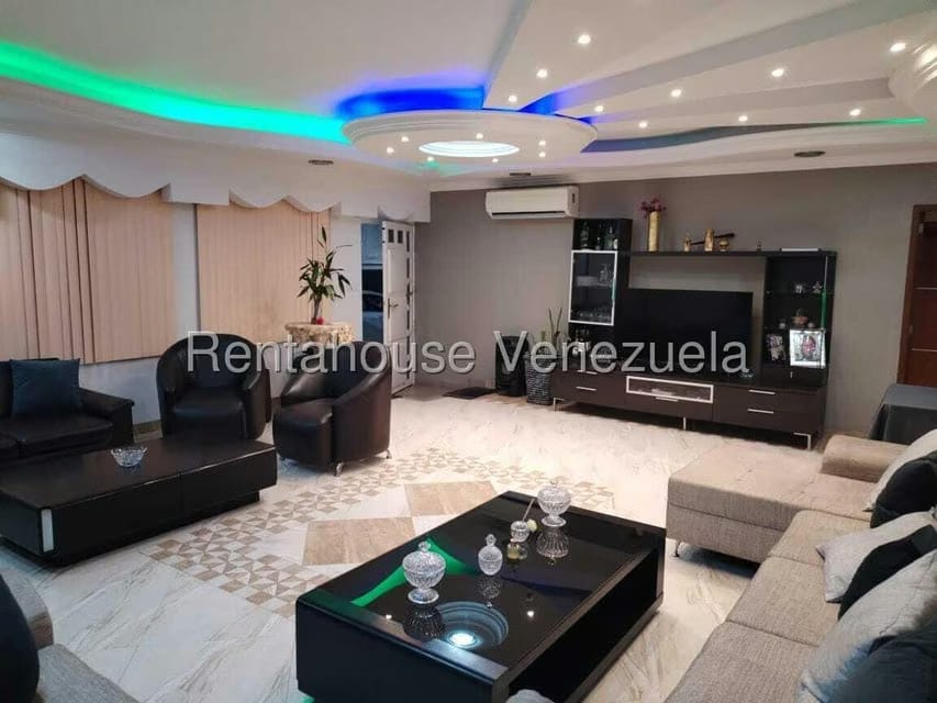 Casa (Duplex) en Venta en Lomas del Este, Carabobo - 3