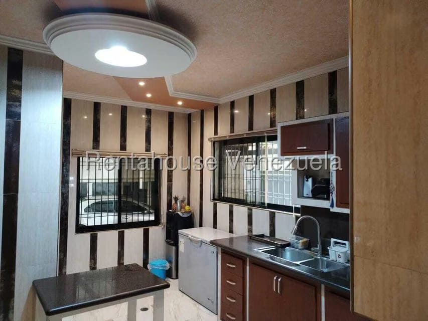 Casa (Duplex) en Venta en Lomas del Este, Carabobo - 26