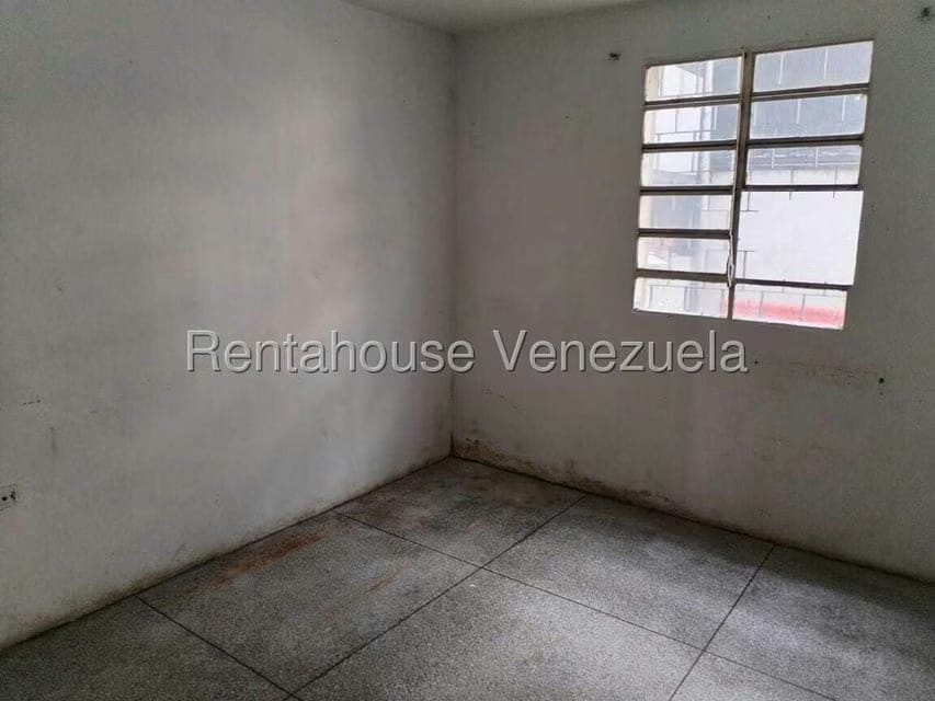 Casa (Duplex) en Venta en Lomas del Este, Carabobo - 33