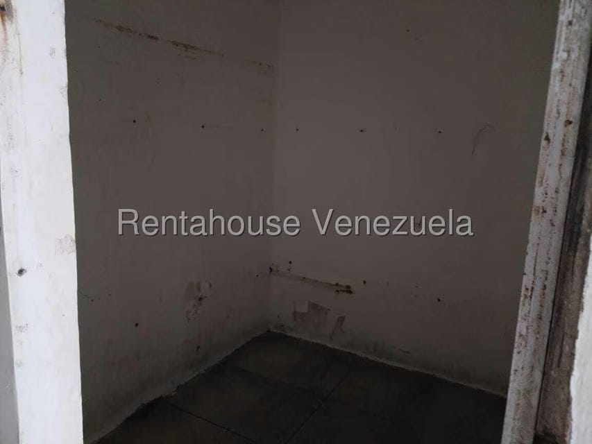 Casa (Duplex) en Venta en Lomas del Este, Carabobo - 36