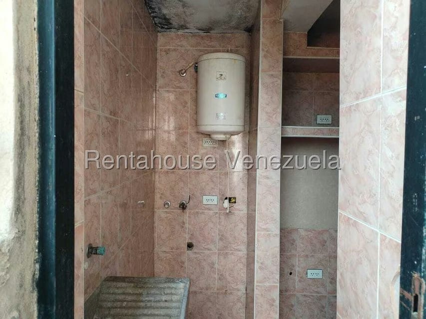 Casa (Duplex) en Venta en Lomas del Este, Carabobo - 49