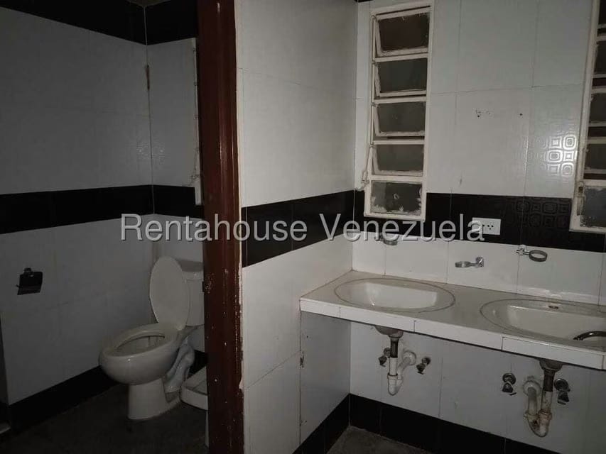 Casa (Duplex) en Venta en Lomas del Este, Carabobo - 60