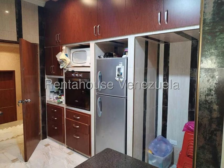 Casa (Duplex) en Venta en Lomas del Este, Carabobo - 8