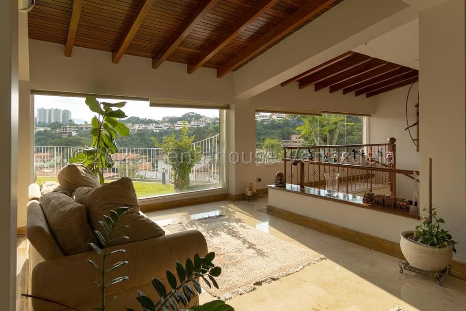 Casa (Multipes Niveles) en Venta en Colinas del Tamanaco, Distrito Metropolitano - 12