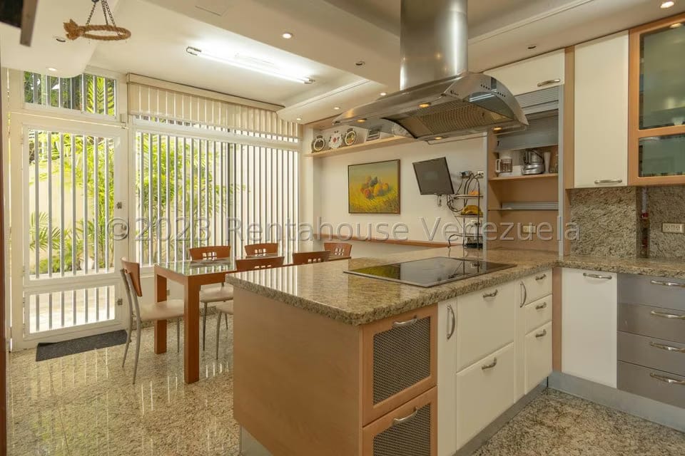 Casa (Multipes Niveles) en Venta en Colinas del Tamanaco, Distrito Metropolitano - 15