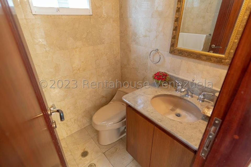 Casa (Multipes Niveles) en Venta en Colinas del Tamanaco, Distrito Metropolitano - 30