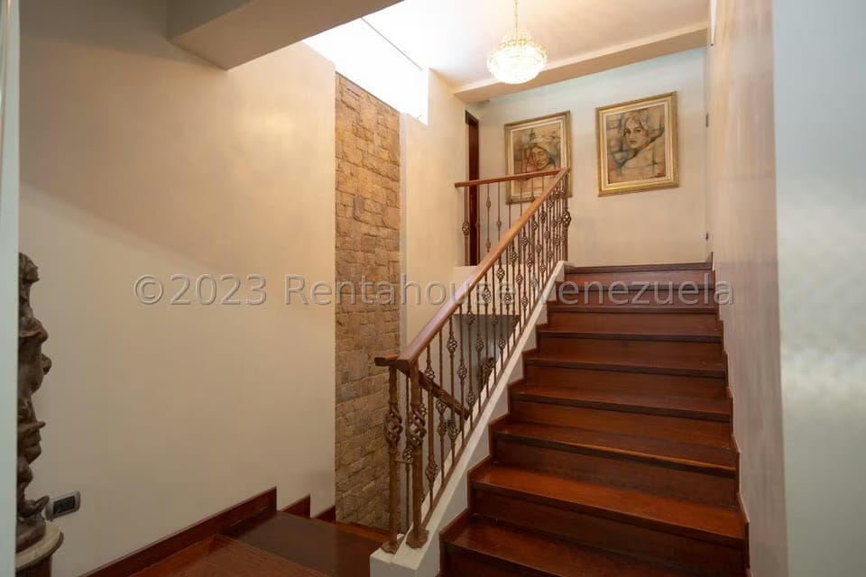 Casa (Multipes Niveles) en Venta en Colinas del Tamanaco, Distrito Metropolitano - 35