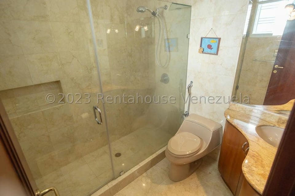 Casa (Multipes Niveles) en Venta en Colinas del Tamanaco, Distrito Metropolitano - 40