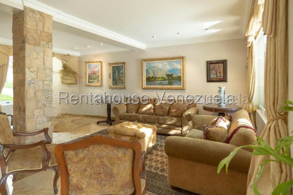 Casa (Multipes Niveles) en Venta en Colinas del Tamanaco, Distrito Metropolitano - 5
