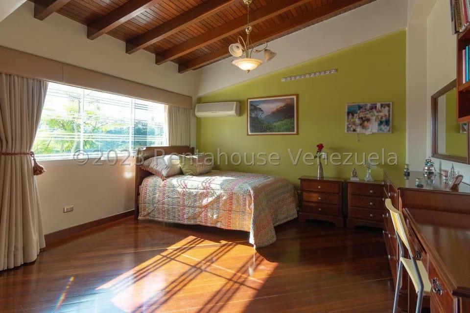 Casa (Multipes Niveles) en Venta en Colinas del Tamanaco, Distrito Metropolitano - 41