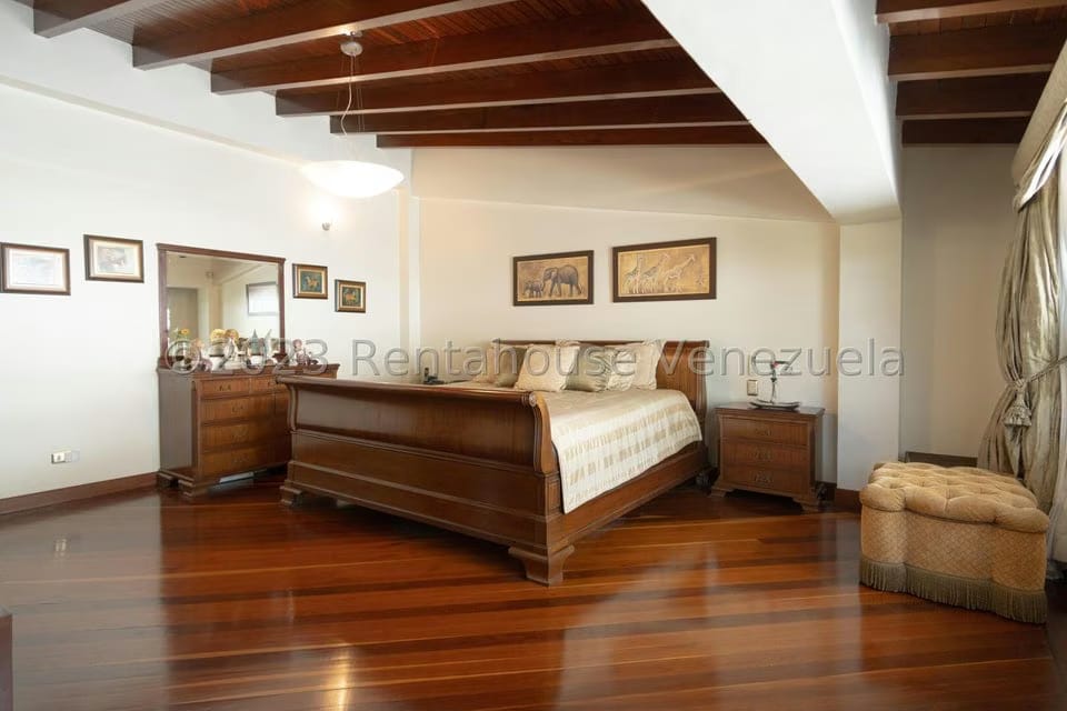 Casa (Multipes Niveles) en Venta en Colinas del Tamanaco, Distrito Metropolitano - 43