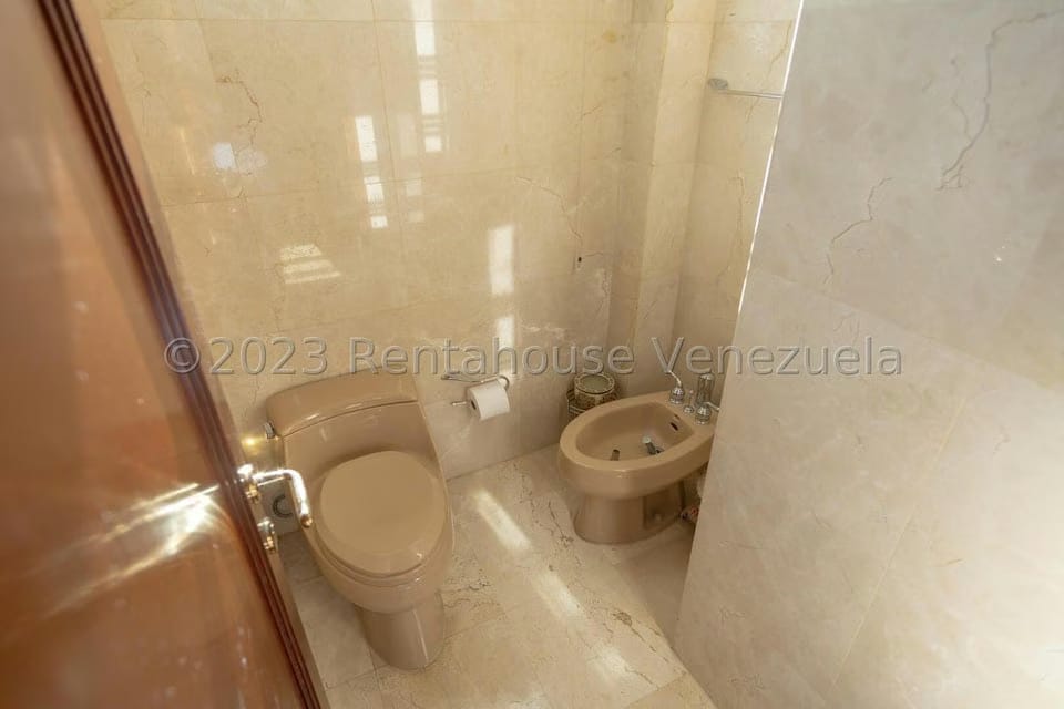 Casa (Multipes Niveles) en Venta en Colinas del Tamanaco, Distrito Metropolitano - 47