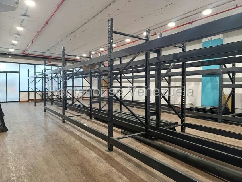 Comercial (Galpon - Deposito) en Alquiler en Boleita Norte, Distrito Metropolitano - 3