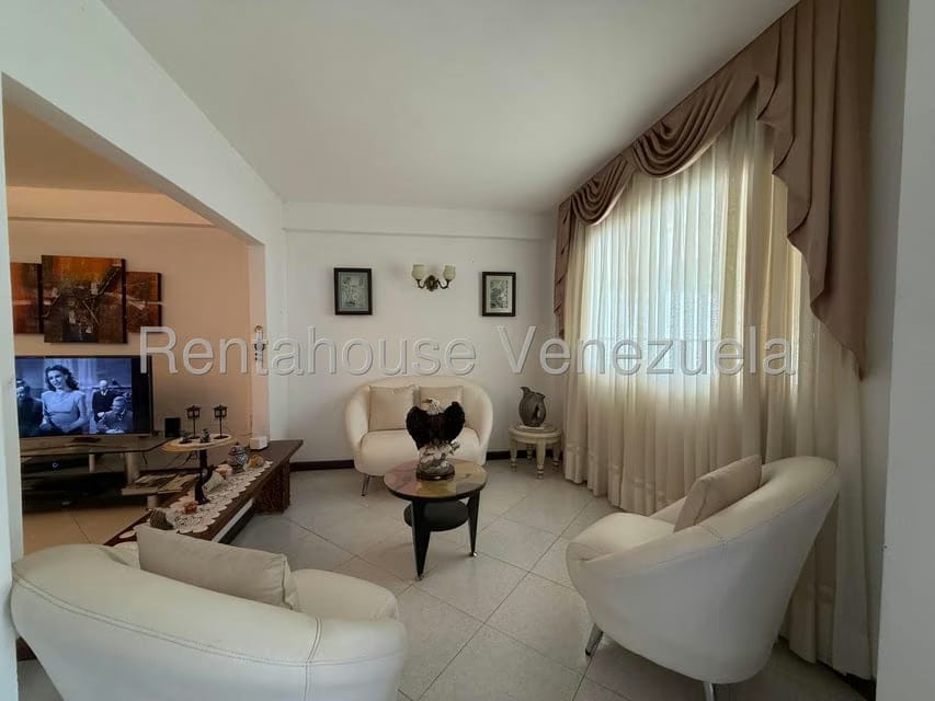 Casa (Contemporaneo) en Venta en Sorocaima, Distrito Metropolitano - 5