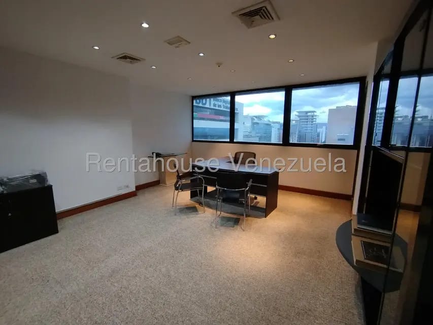 Comercial (Oficina) en Venta en El Rosal, Distrito Metropolitano - 17
