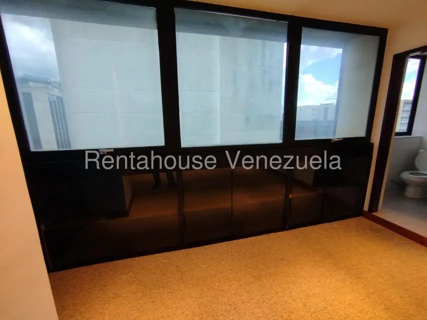 Comercial (Oficina) en Venta en El Rosal, Distrito Metropolitano - 33