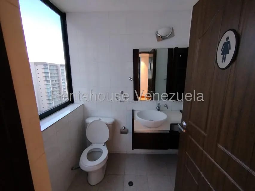 Comercial (Oficina) en Venta en El Rosal, Distrito Metropolitano - 34