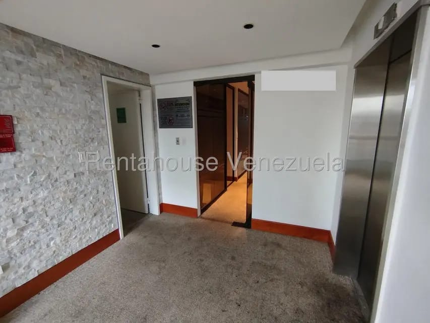 Comercial (Oficina) en Venta en El Rosal, Distrito Metropolitano - 10