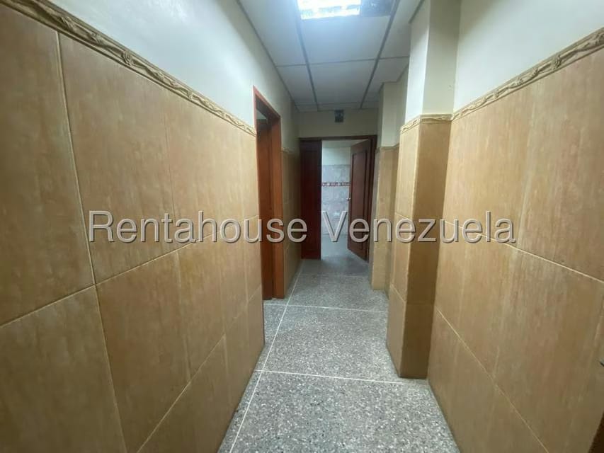 Comercial (Consultorio Medico) en Alquiler en Parroquia Concepcion, Lara - 11