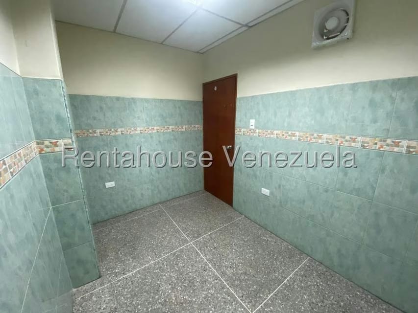 Comercial (Consultorio Medico) en Alquiler en Parroquia Concepcion, Lara - 13