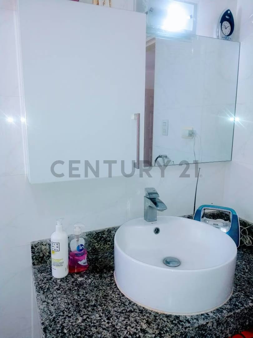 PENT HOUSE DE 241m2 con 4 P.E. en Callejón Machado. Urb.El Paraíso. Caracas. - 14