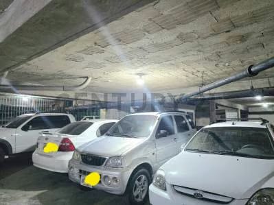 PENT HOUSE DE 250M2 con 4 P.E. en Callejón Machado. Urb.El Paraíso. Caracas. - 4