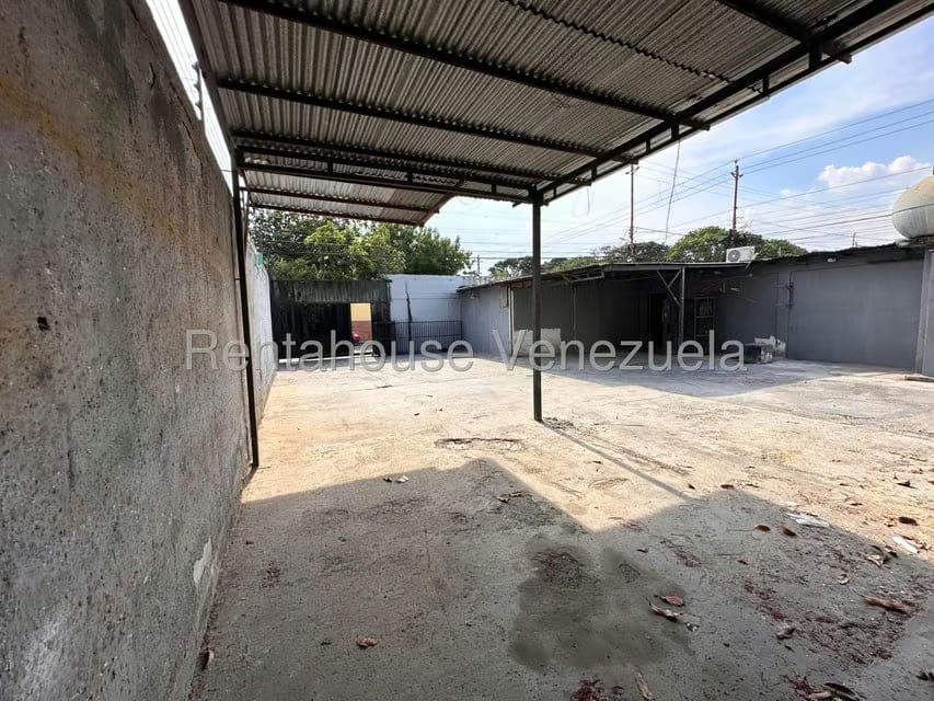 Comercial (Galpon - Deposito) en Alquiler en Parroquia Concepcion, Lara - 3