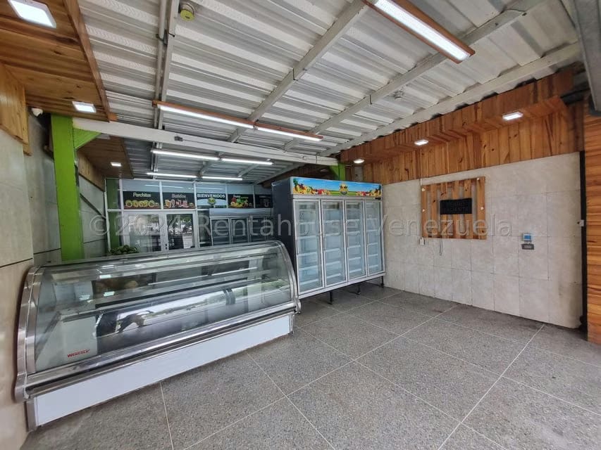 Comercial (Local Comercial) en Alquiler en Zona Este, Lara - 4