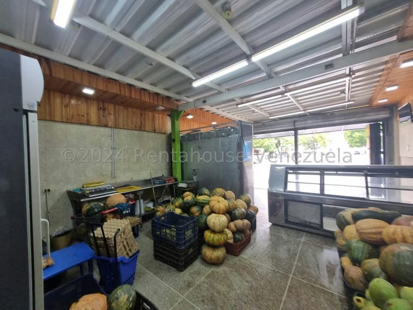 Comercial (Local Comercial) en Alquiler en Zona Este, Lara - 8