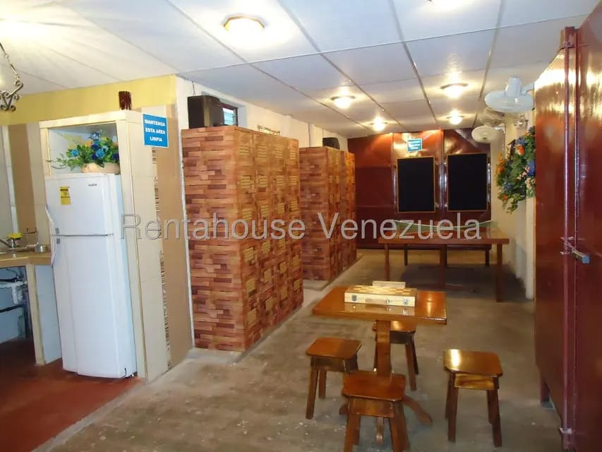 Comercial (Galpon - Deposito) en Venta en Santa Teresa del Tuy, Miranda - 110