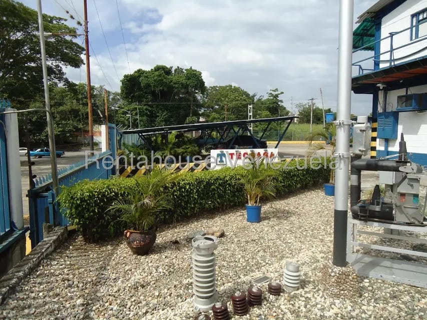 Comercial (Galpon - Deposito) en Venta en Santa Teresa del Tuy, Miranda - 114