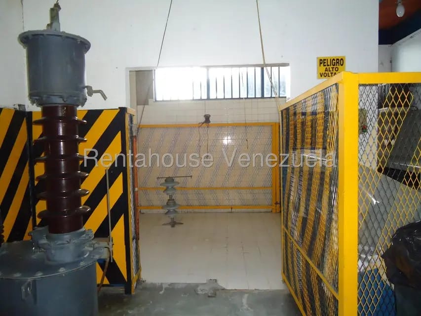 Comercial (Galpon - Deposito) en Venta en Santa Teresa del Tuy, Miranda - 126