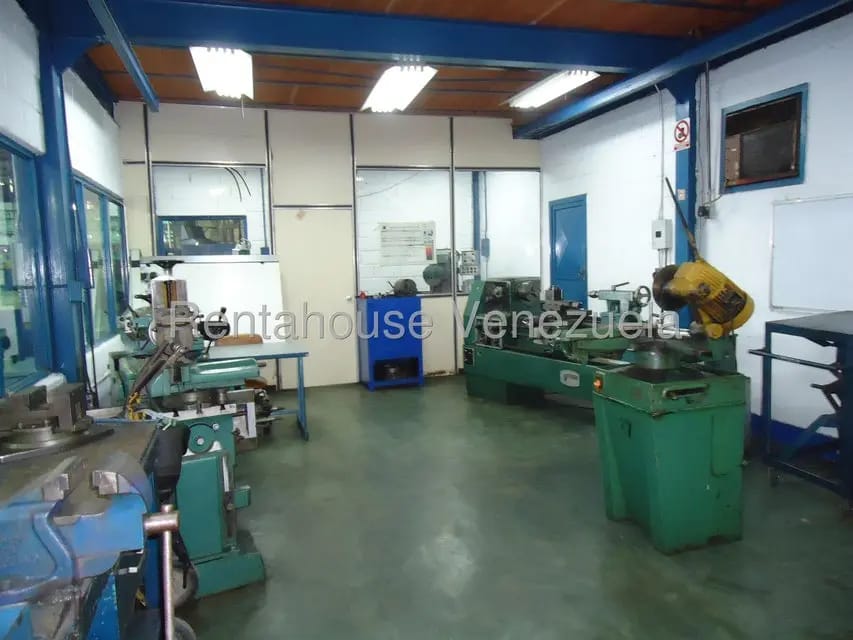 Comercial (Galpon - Deposito) en Venta en Santa Teresa del Tuy, Miranda - 139