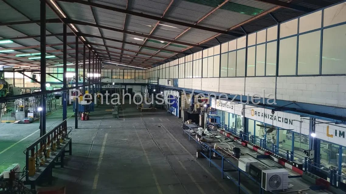 Comercial (Galpon - Deposito) en Venta en Santa Teresa del Tuy, Miranda - 3