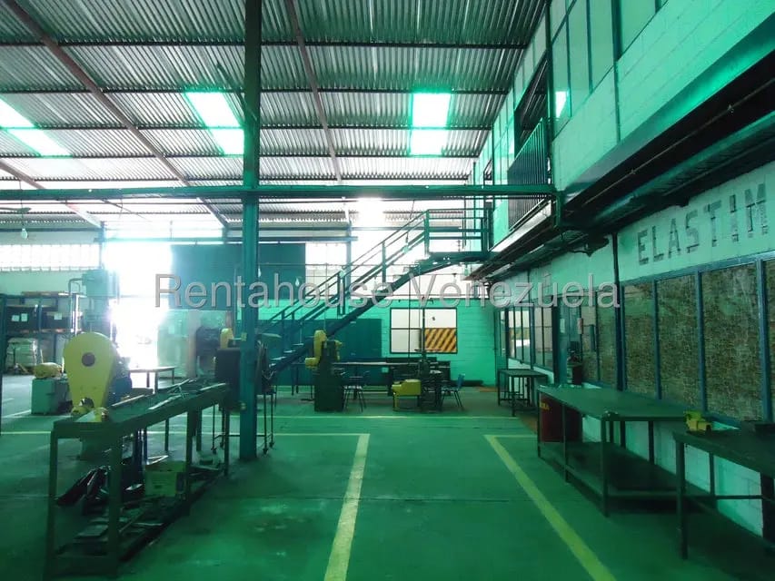 Comercial (Galpon - Deposito) en Venta en Santa Teresa del Tuy, Miranda - 34