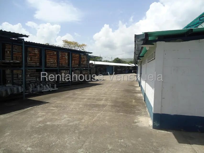 Comercial (Galpon - Deposito) en Venta en Santa Teresa del Tuy, Miranda - 5