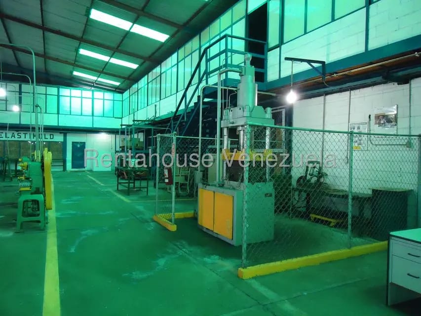 Comercial (Galpon - Deposito) en Venta en Santa Teresa del Tuy, Miranda - 68