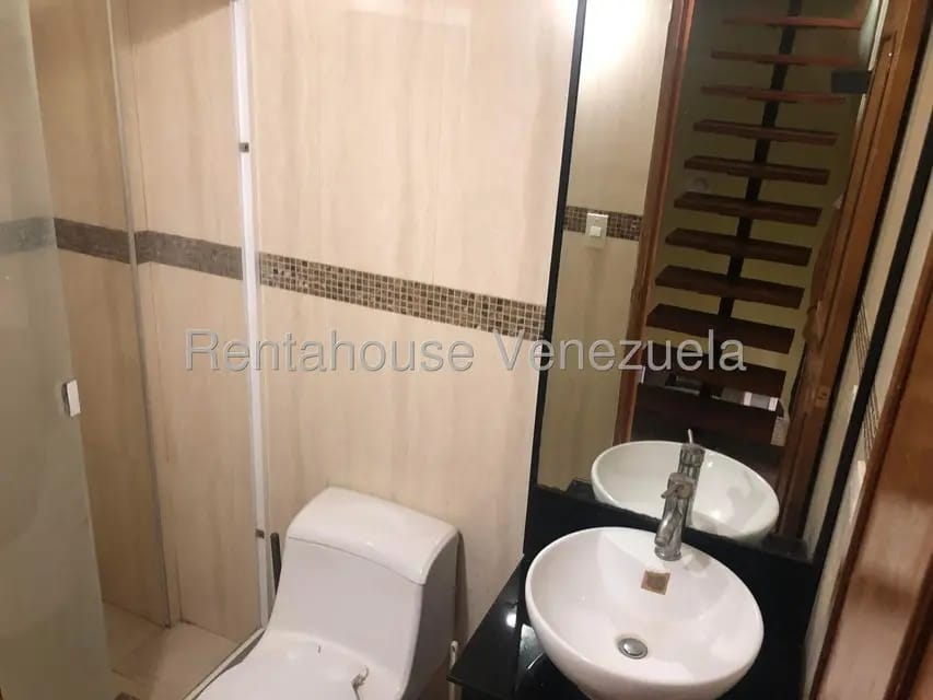 Apartamento (Duplex) en Venta en Izcaragua, Distrito Metropolitano - 22